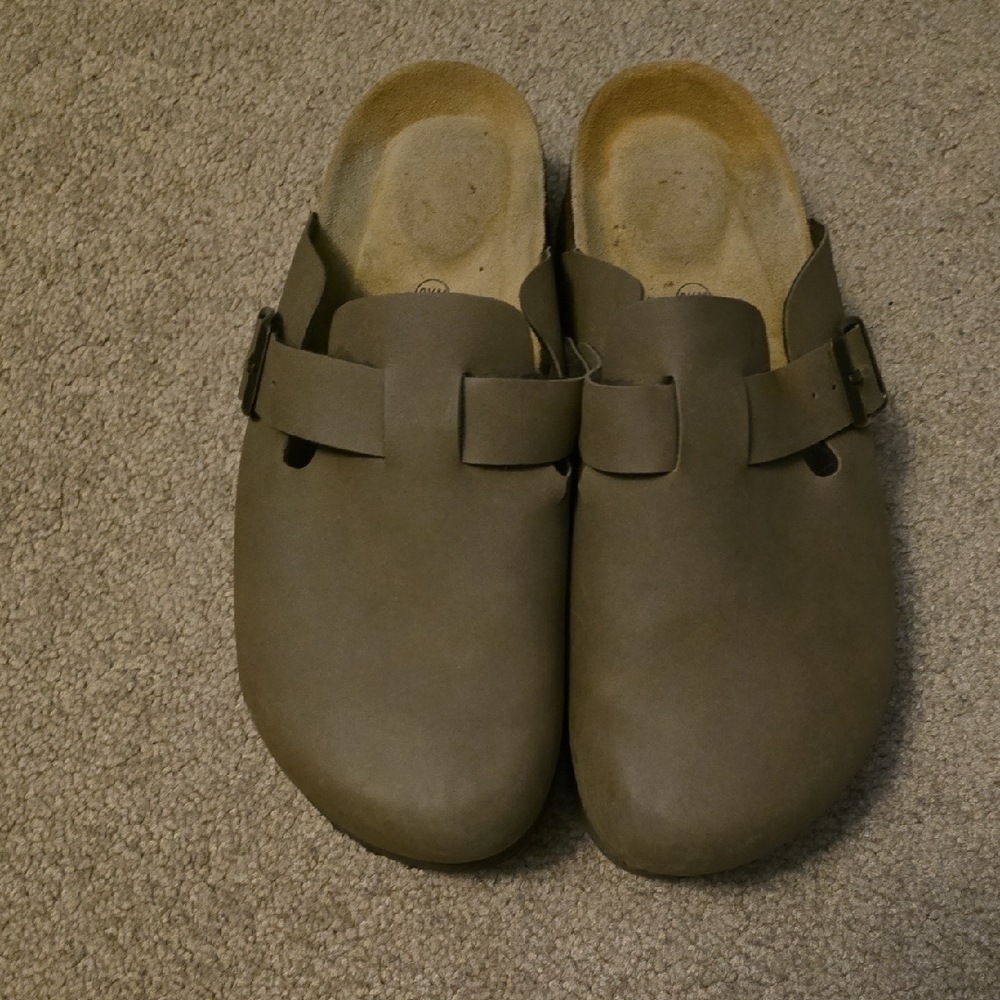 Elegant Brown Platform Mules